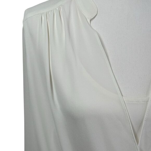 BCBGMaxazria White V-Neck Long Sleeve Blouse Sz XXS - Picture 4 of 10
